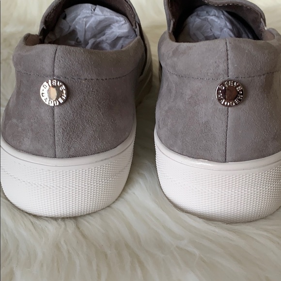 Steve Madden Gills Grey Suede Slip-on Sneaker Size 9.5 New in Box - Picture 10 of 13